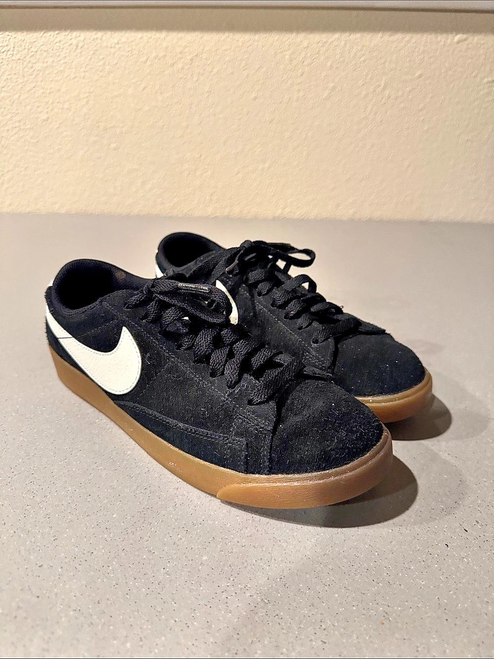 Nike Women’s Killshot 2 Black & White US 8 Good